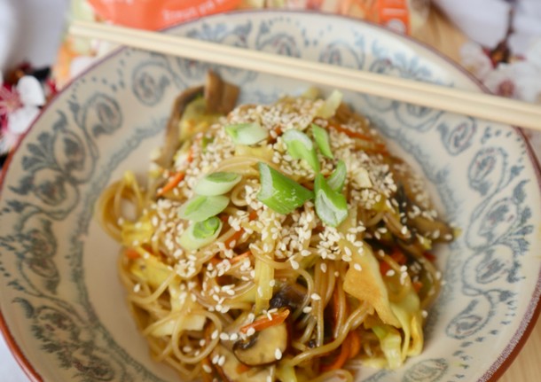 Noodles με λαχανικά