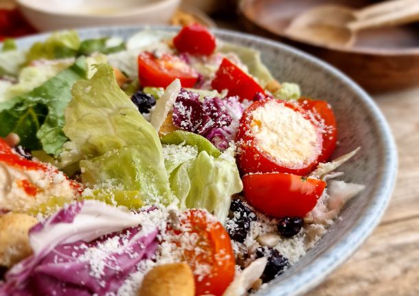 Ιταλική σαλάτα με κρουτόν