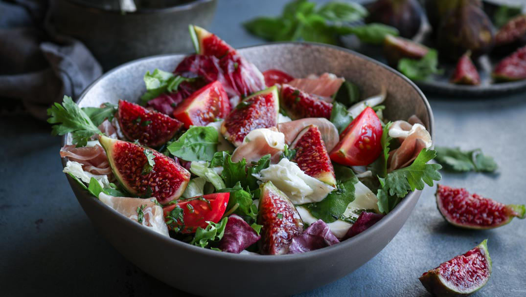 Σαλάτα με Μοτσαρέλα