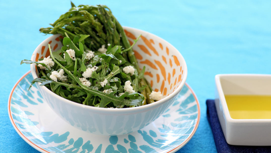 Συνταγή με Άγρια ρόκα από τον Φρεσκούλη σπαράγγια και κατσικίσιο τυρί