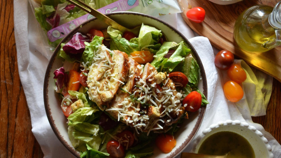 Ιταλική Σαλάτα με Κοτόπουλο από την Niki's Food
