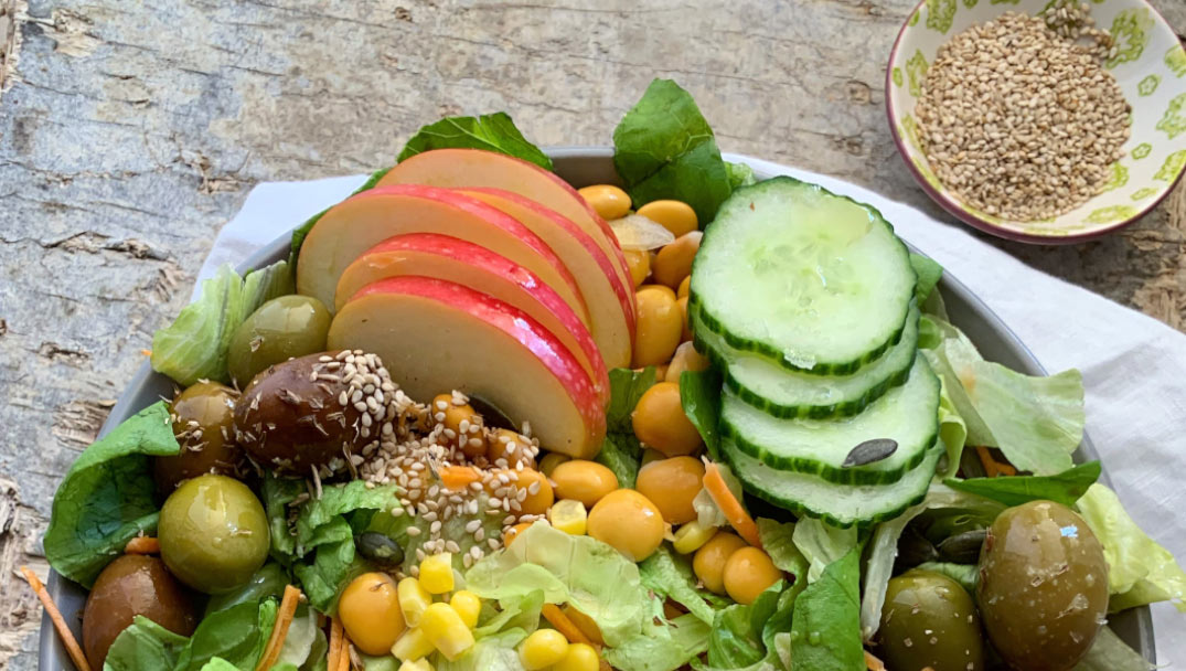 Πλούσια Vegan Μεσογειακή από την Αγγελική Σπανού