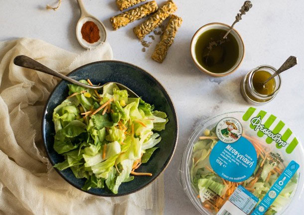 Μεσογειακή με κριτσίνια & βινεγκρέτ μελιού-λεμονιού από την Αγγελική Τσουκαλά