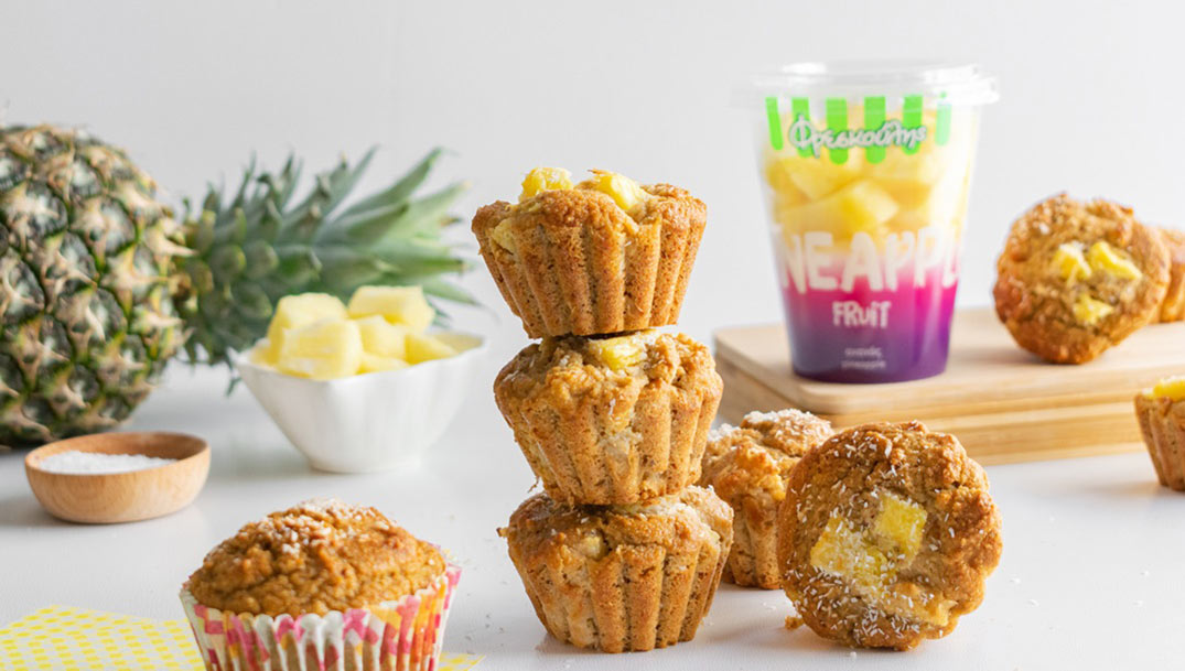Muffins με ανανά και καρύδα για παιδιά από την Littlehands