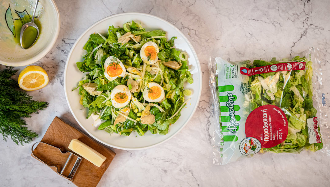 Παραδοσιακή σαλάτα με λάδι άνηθου από την Αργυρώ Μπαρμπαρίγου