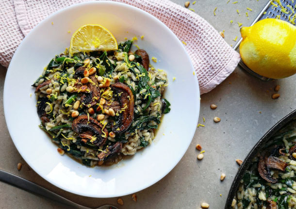 Σπανακόρυζο με μανιτάρια από το Beets Me