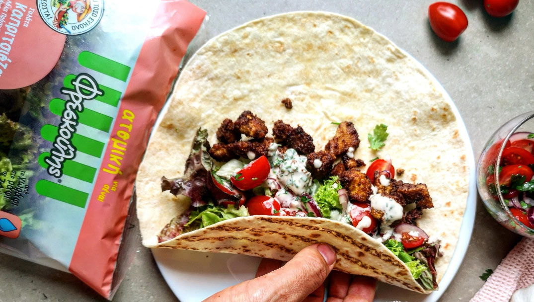 Σερβιρισμένη Τορτίγια με tofu και σως κάσιους