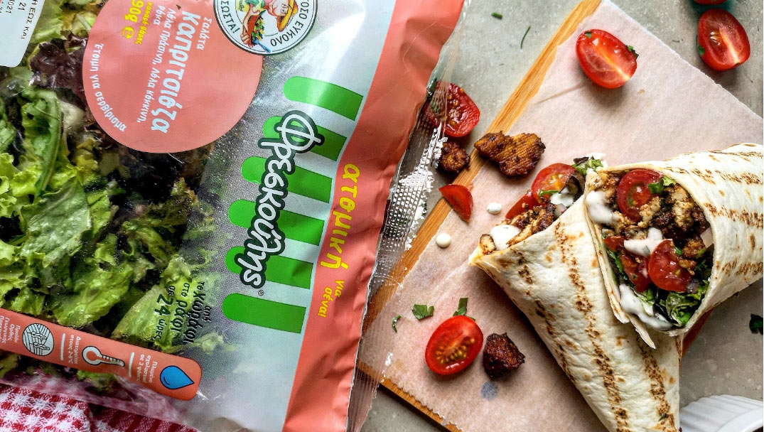 Σαλάτα Καπριτσιόζα Φρεσκούλης τορτίγιες με tofu