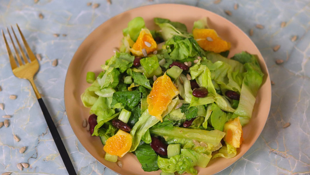 Σαλάτα Τρυφερά Μαρουλάκια με πορτοκάλι