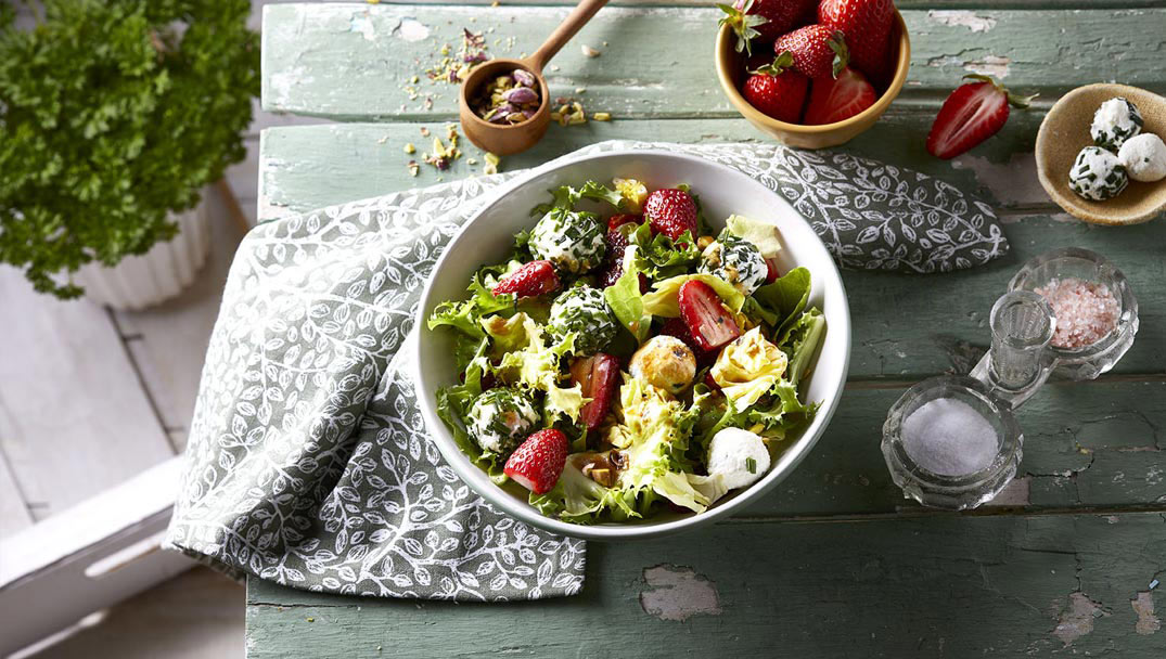 Πασχαλινή Σαλάτα από την Αργυρώ Μπαρμπαρίγου