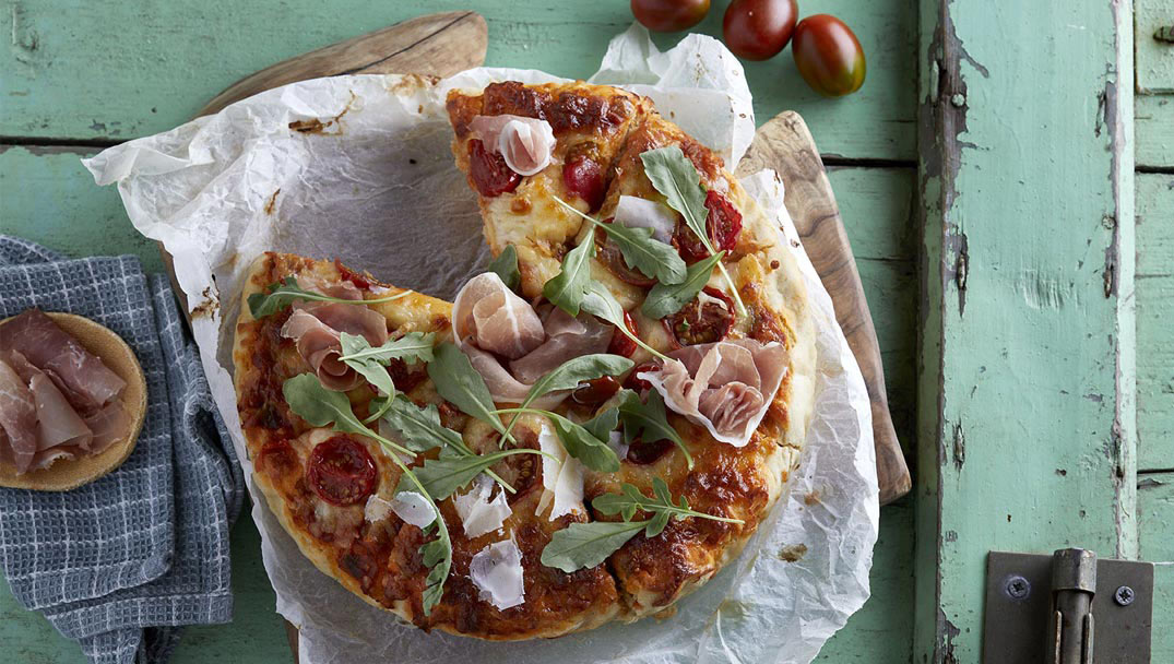 Πίτσα με Προσούτο και Ρόκα