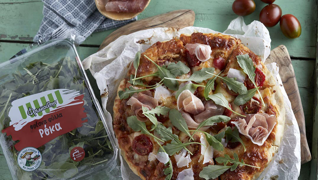 Πίτσα με Προσούτο και Άγρια Ρόκα Φρεσκούλης