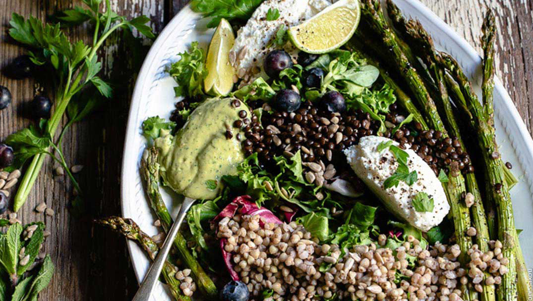 Φακές beluga σαλάτα