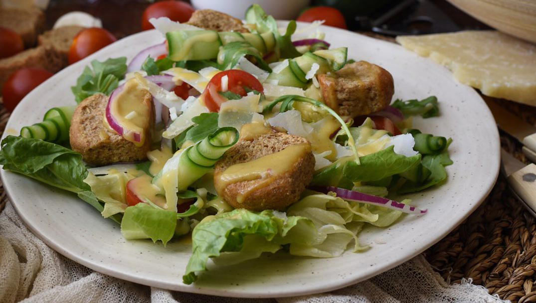 Σαλάτα Γουστόζα με λαχανικά και παρμεζάνα Φρεσκούλης