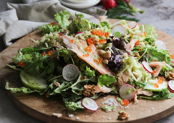 Σαλάτα με ξινόμηλο