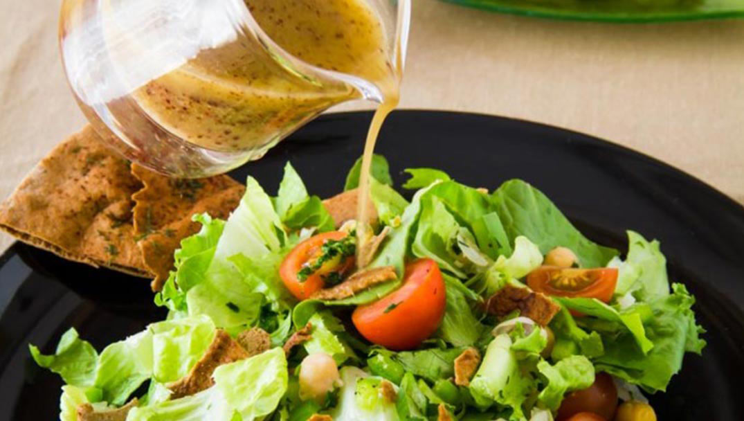 Συνταγή για σαλάτα με Ρεβίθια και Καροτάκια Γλασέ