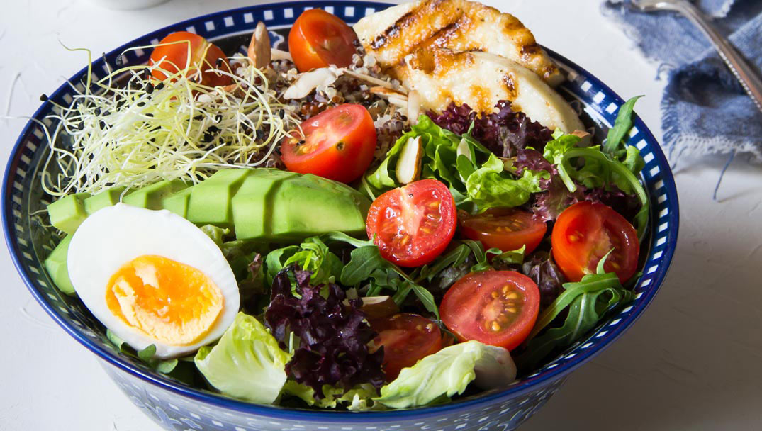 Σαλάτα με τυρί Ταλαγάνι από την Healthy Cook