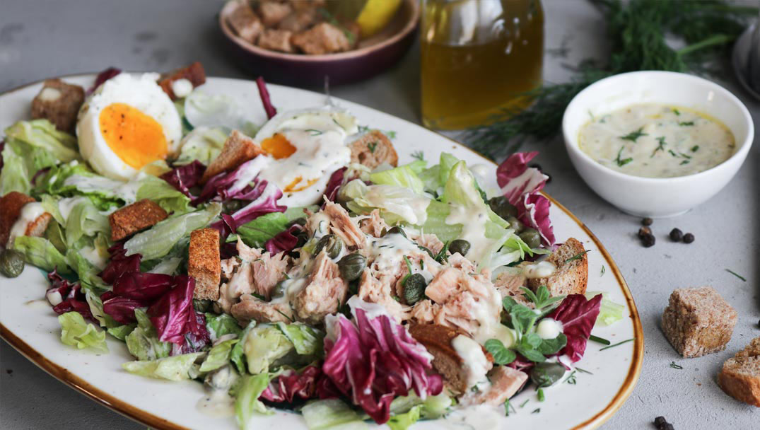 Τονοσαλάτα με αυγό και μαγιονέζα συνταγή